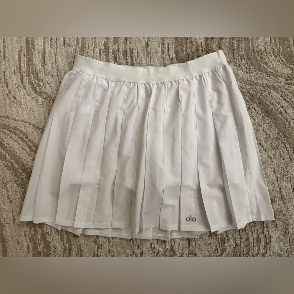 Alo Yoga White Pleated Varsity Tennis Skirt with Shorts - Size L